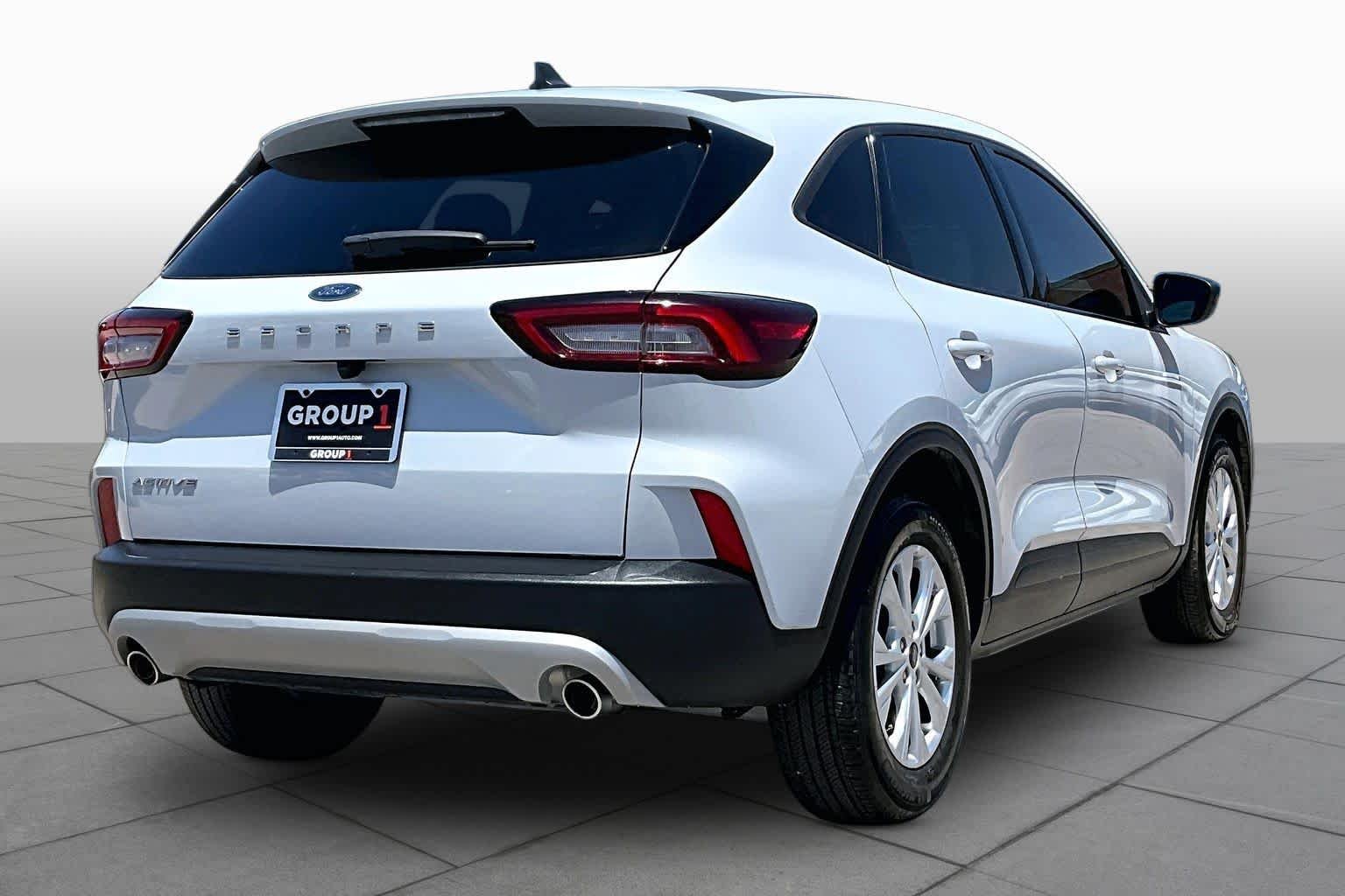Used 2025 Space Silver Ford Active image 13