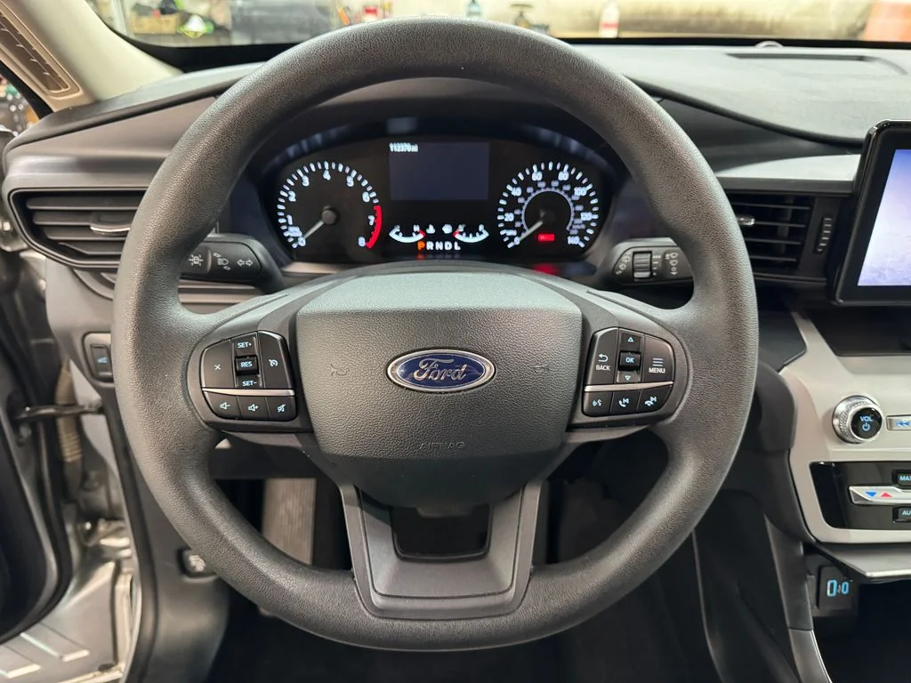 Used 2023 Silver Ford Base image 19
