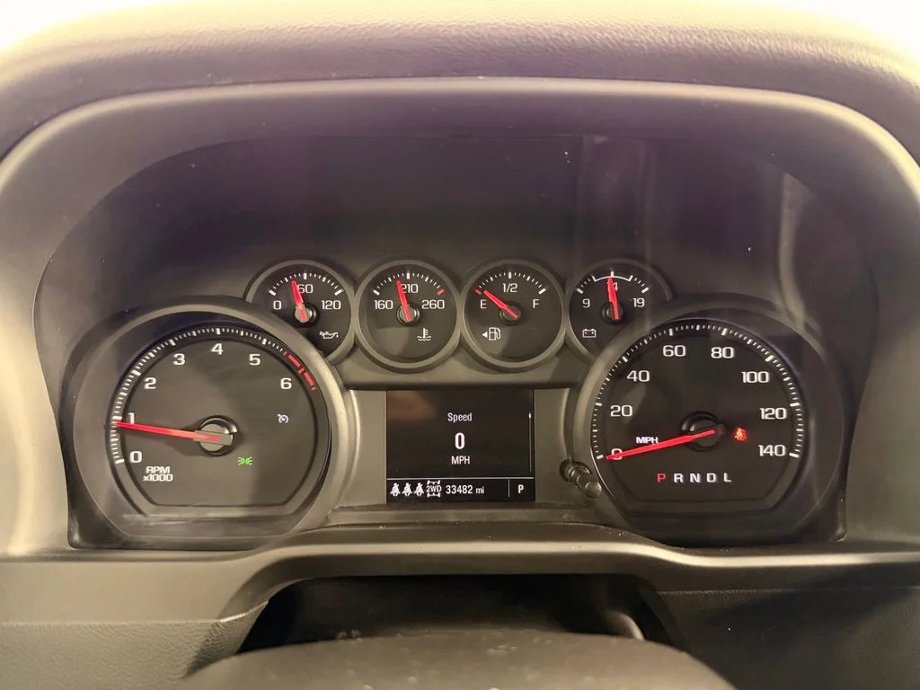 Used 2025 White GMC Pro image 28