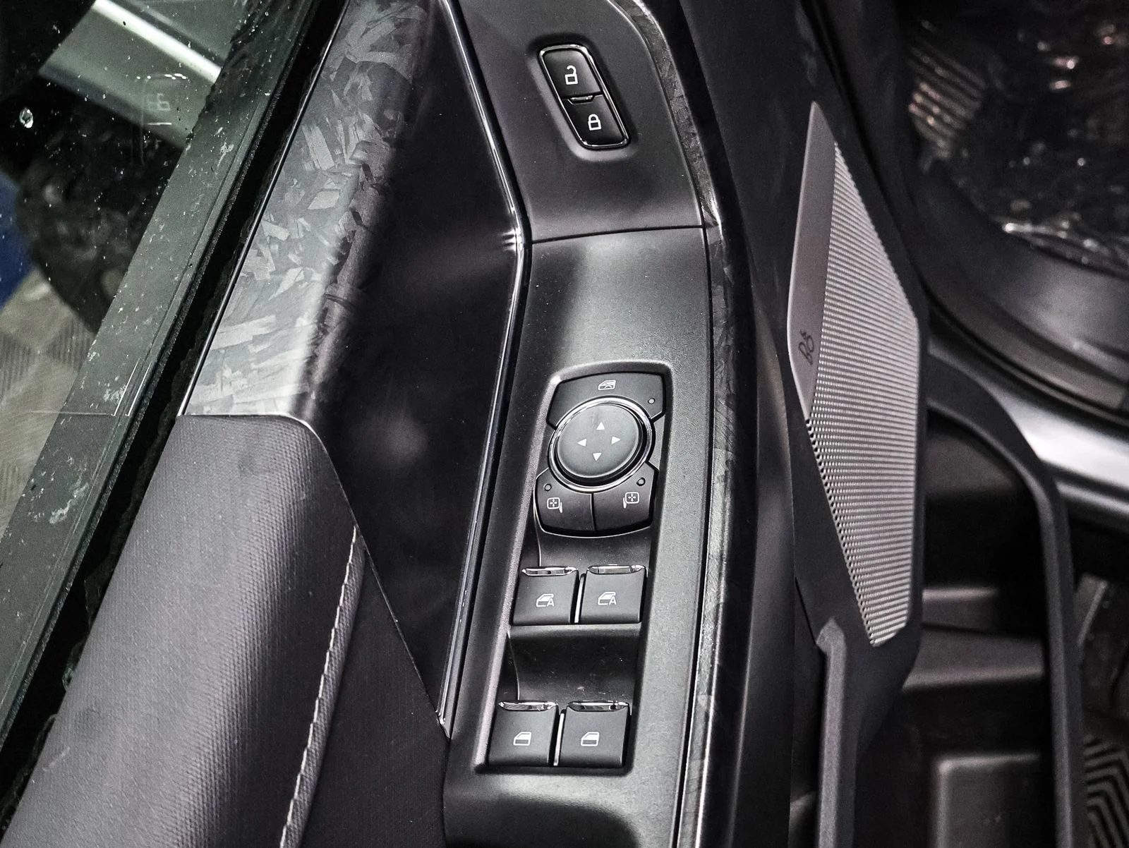 2025 Ford F-150 XLT - Photo 20
