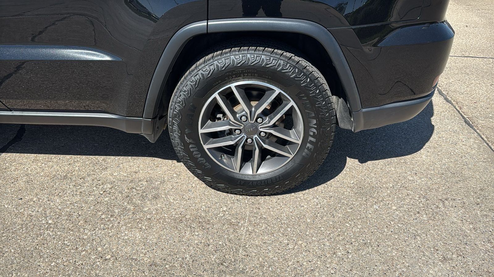 Used 2020 Black Jeep Limited image 8