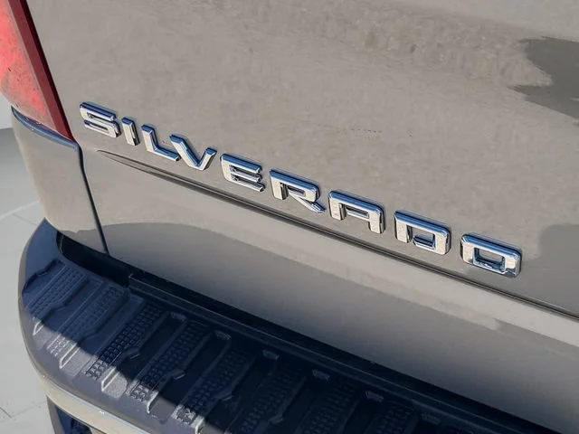 New 2026 Sterling Gray Metallic Chevrolet RST image 32