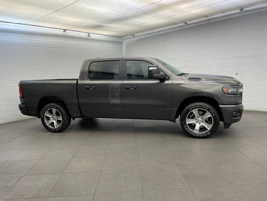 New 2026 Granite Crystal Metallic Clear-Coat Exterior Paint RAM Express image 2
