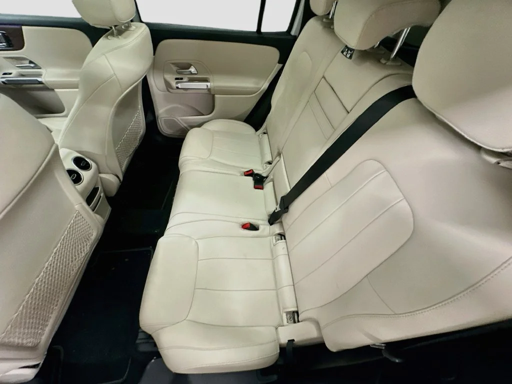 Used 2023 Digital White Metallic Mercedes-Benz GLB 250 image 24