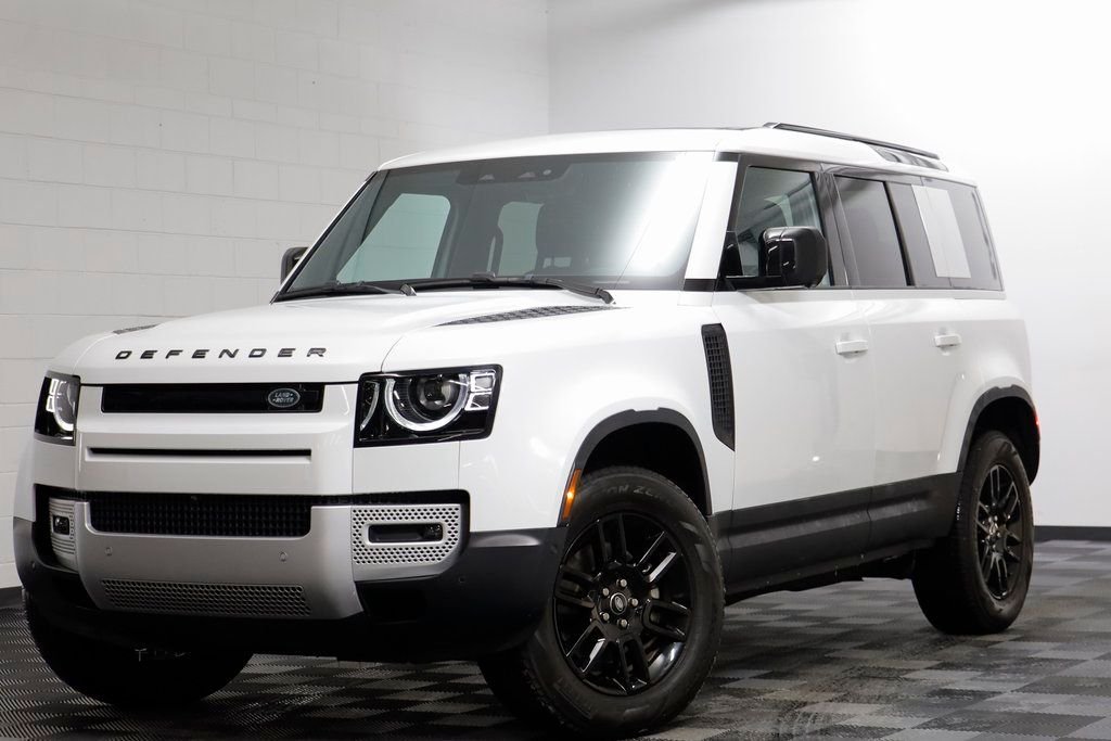 2025 Land Rover Defender 110 S P300's photo