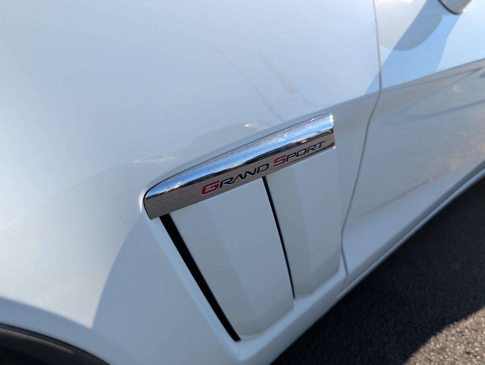 Used 2013 ARCTIC WHITE Chevrolet Grand Sport 4LT image 15
