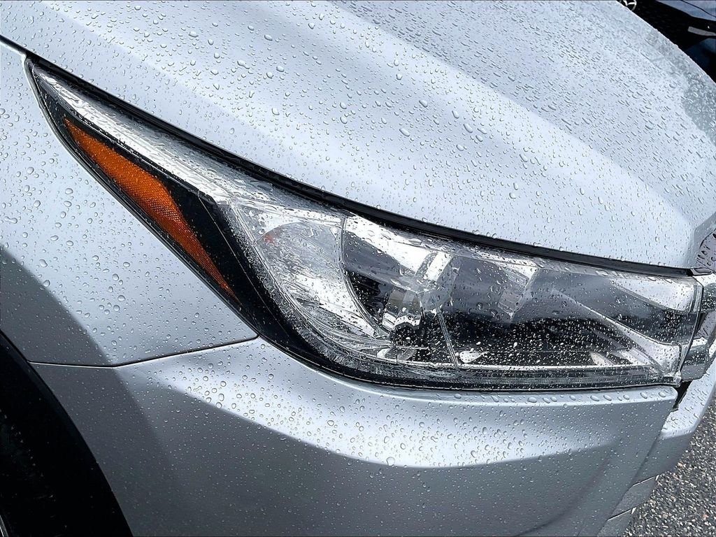 Used 2018 Silver Toyota Limited image 33