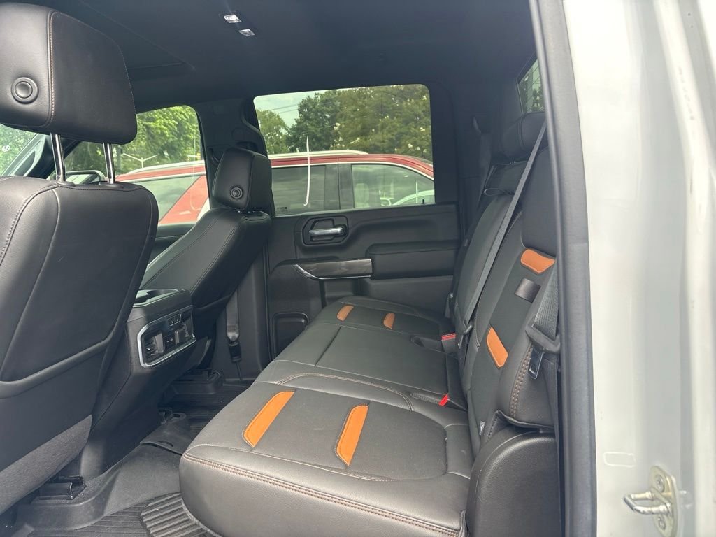 Used 2020 White GMC AT4 image 18