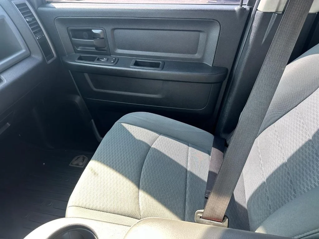 Used 2019 Granite Crystal Metallic Ram  image 19