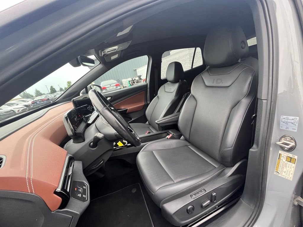 Used 2021 Gray Volkswagen Pro S image 10