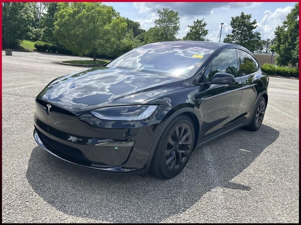Used 2024  Tesla Base image 3
