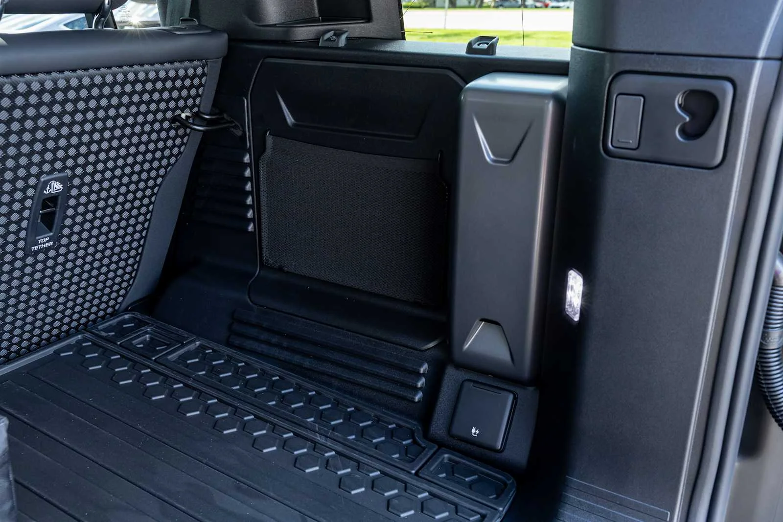 New 2026 Fuji White Land Rover S image 35