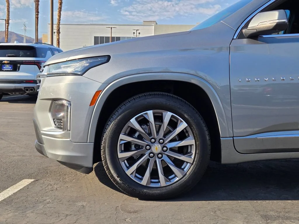 Used 2023 Sterling Gray Metallic Chevrolet Premier image 9