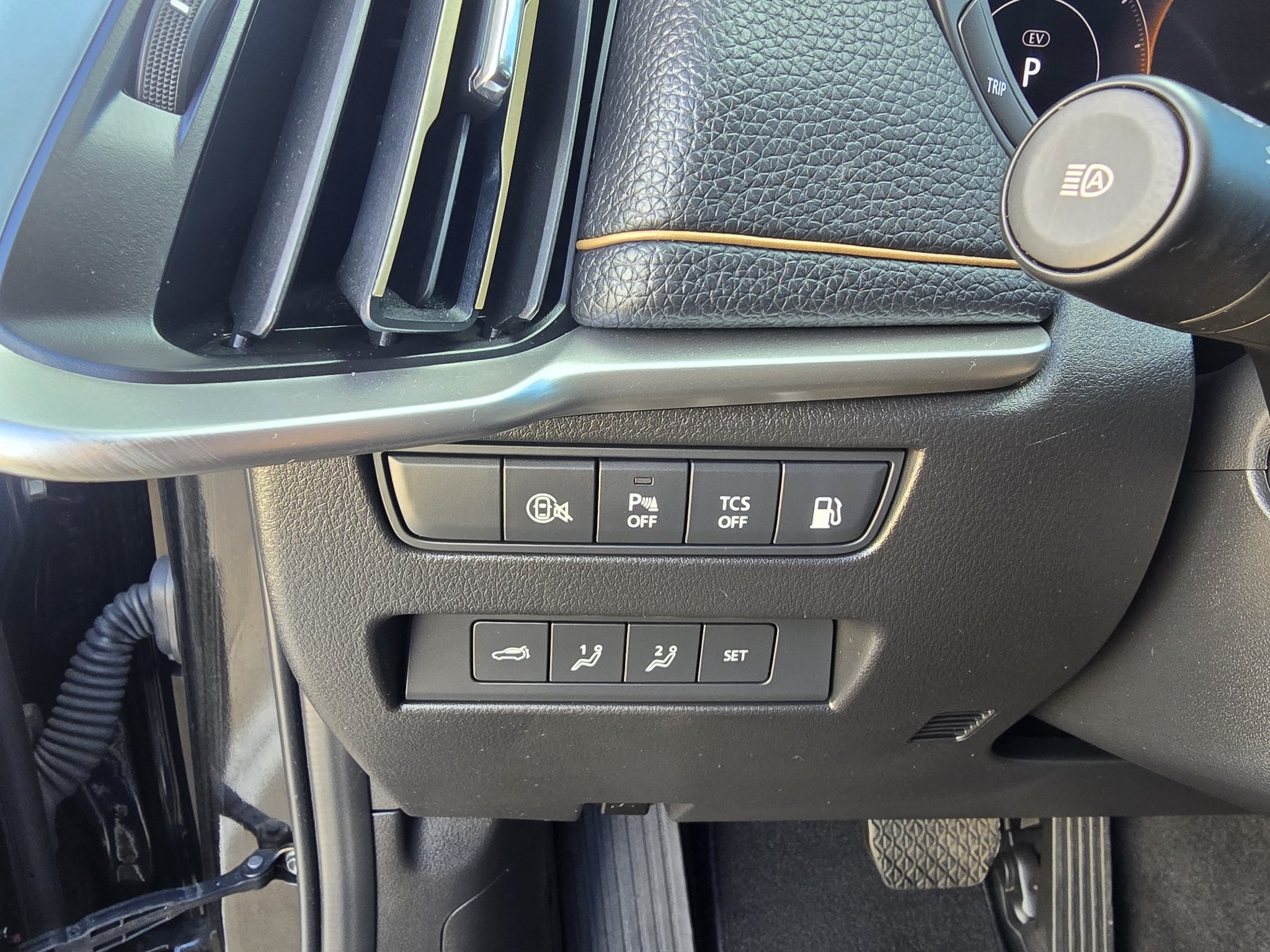 Used 2025 Jet Black Mica Mazda Premium Package image 20