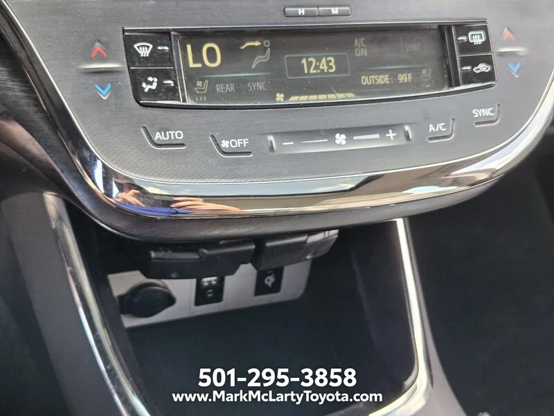 Used 2016 Blizzard Pearl TOYOTA 4DR SDN LIMITED image 22
