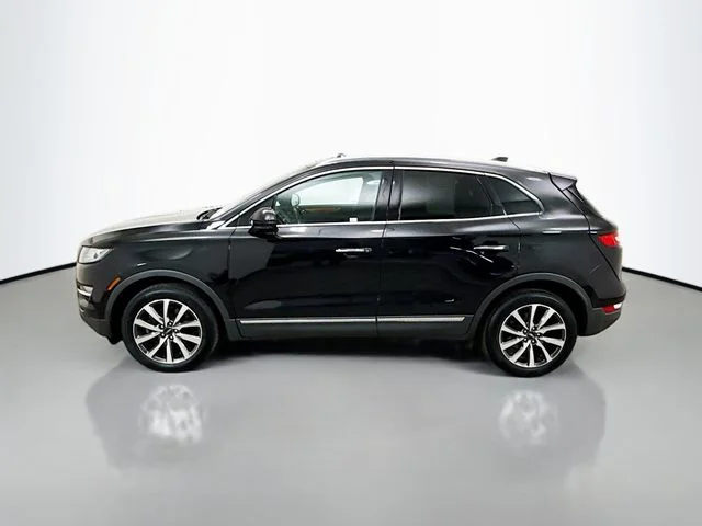 Used 2019 Black Lincoln Reserve image 4