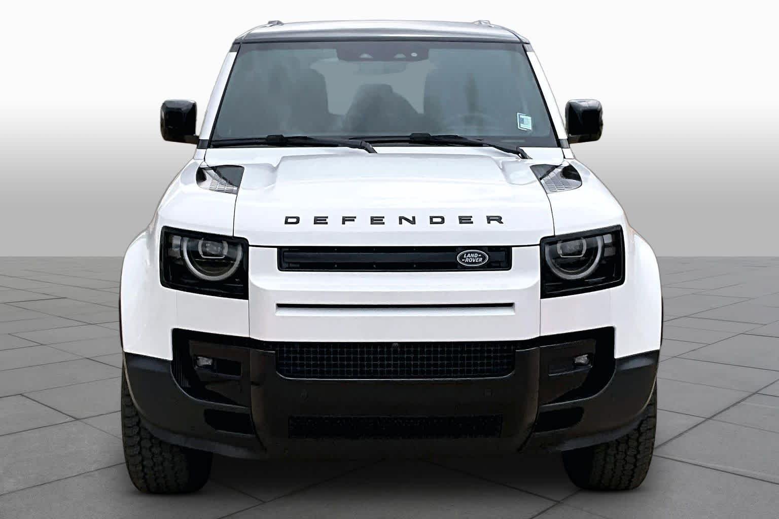 Used 2026 Fuji White Land Rover S image 5