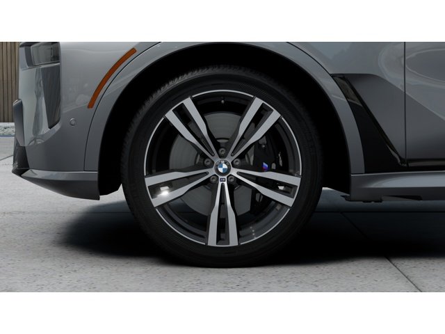 New 2027 Skyscraper Grey Metallic BMW X7 40i image 7