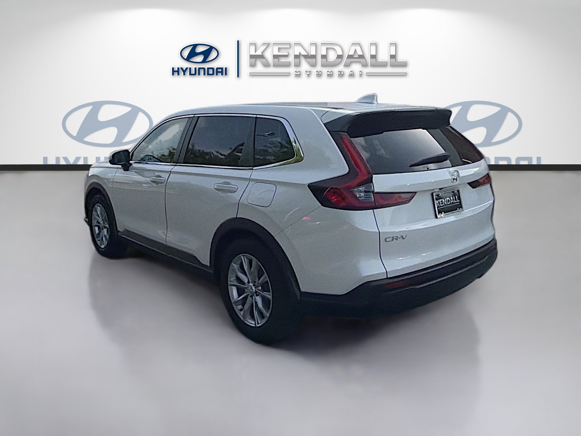 Used 2024 sparkle silver metallic Honda EX image 4