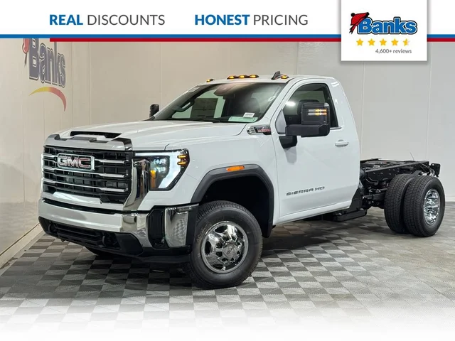 2026 GMC Sierra 3500 HD Chassis Cab SLE