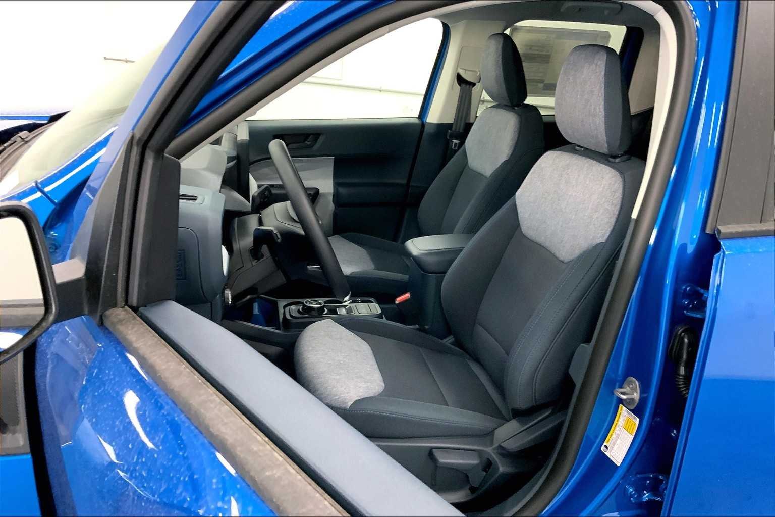 2025 Ford Maverick XLT - Photo 8