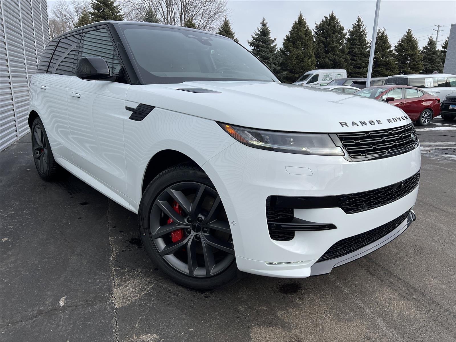 New 2026 Fuji White Land Rover Dynamic SE image 5