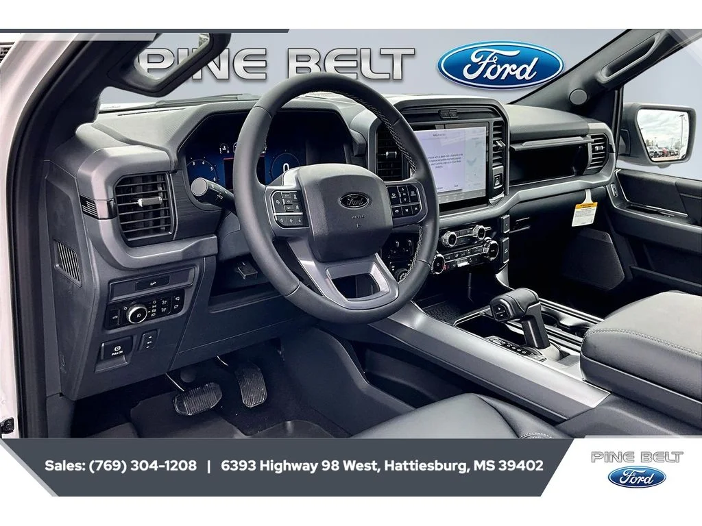 New 2026 Oxford White Ford XLT image 13