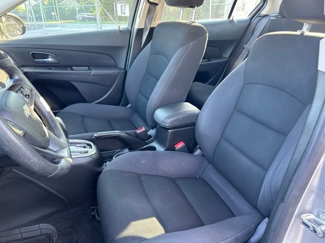 Used 2016 Silver Chevrolet 1LT image 8