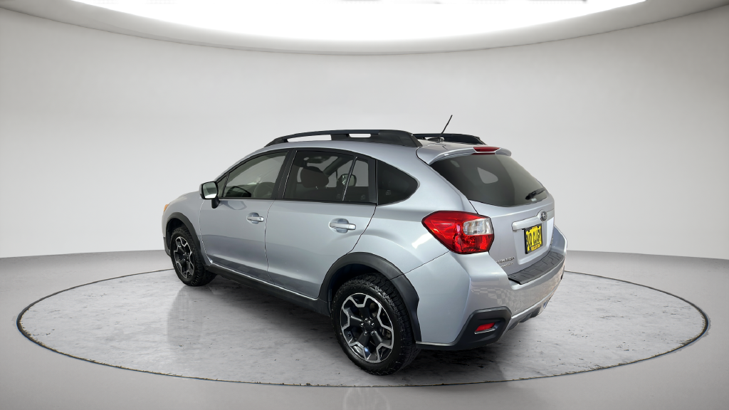 Used 2014 Ice Silver Metallic Subaru 2.0i Limited image 11