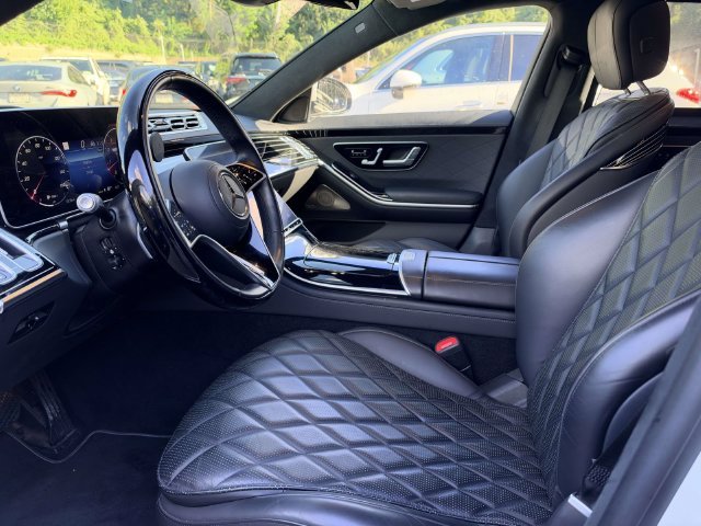 Used 2022 White Mercedes-Benz S 580 image 5