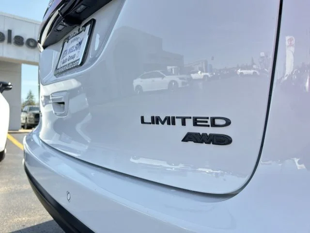 New 2026 Bright White Clearcoat Chrysler Limited image 12