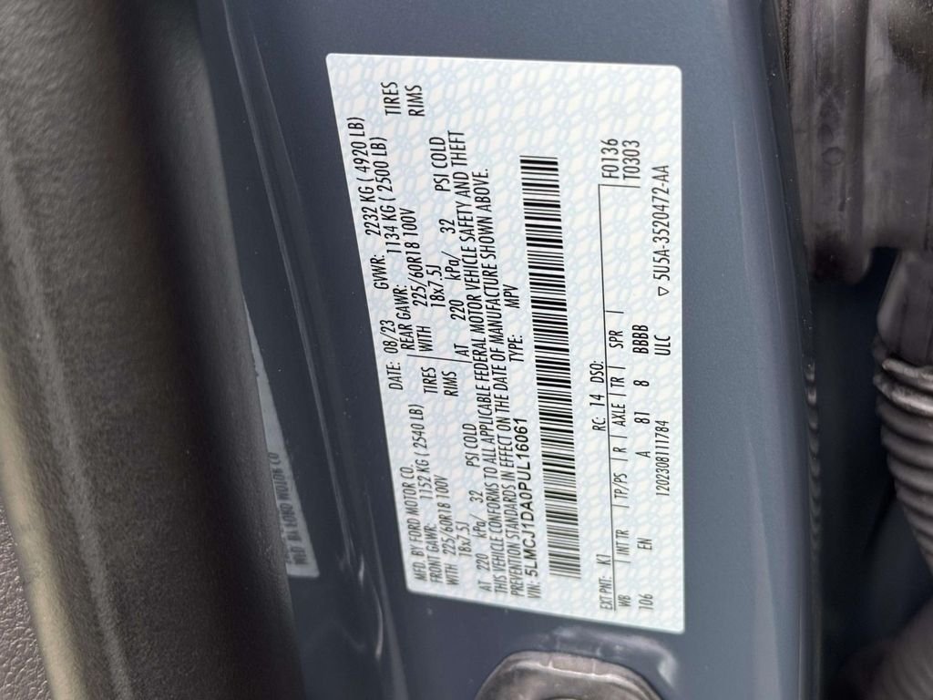 Used 2023 Blue Lincoln Standard image 16