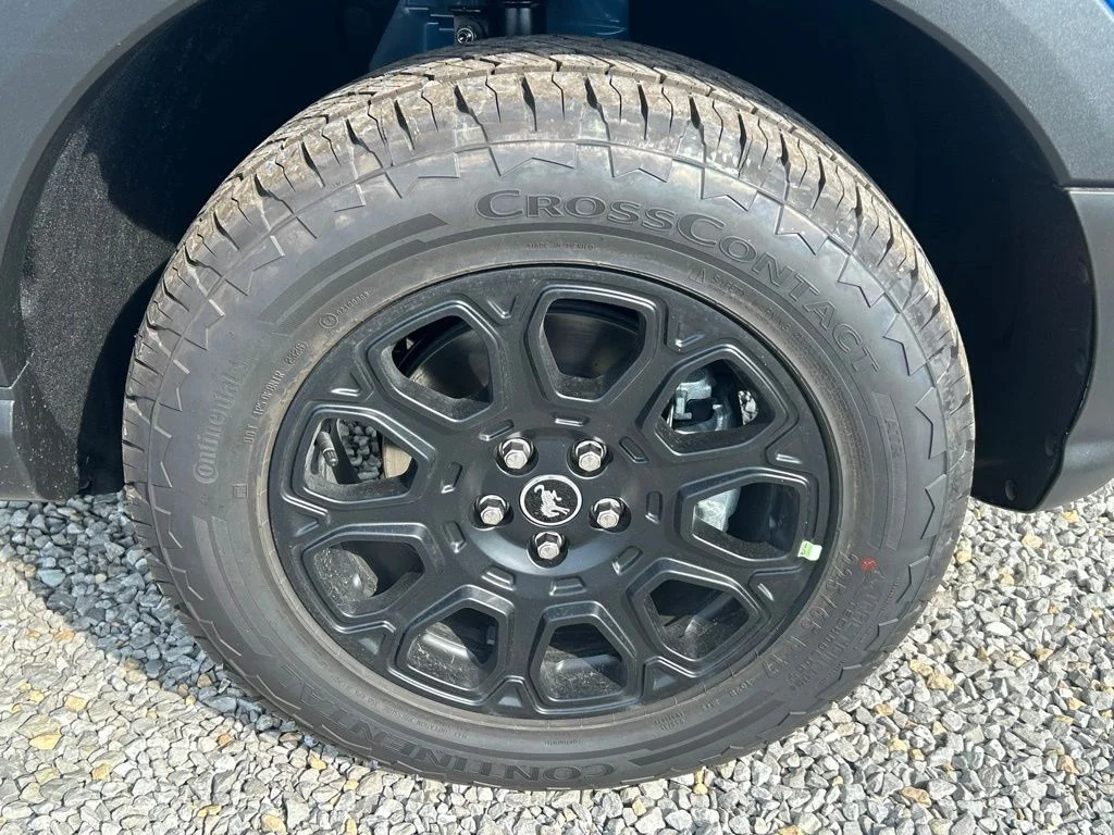 New 2026 Velocity Blue Metallic Ford Badlands® image 10