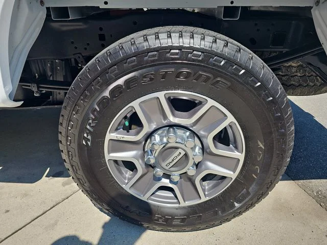 Used 2025 White Ford XLT image 30