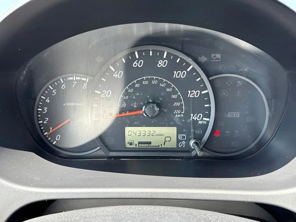 Used 2024 Gray Mitsubishi ES image 19