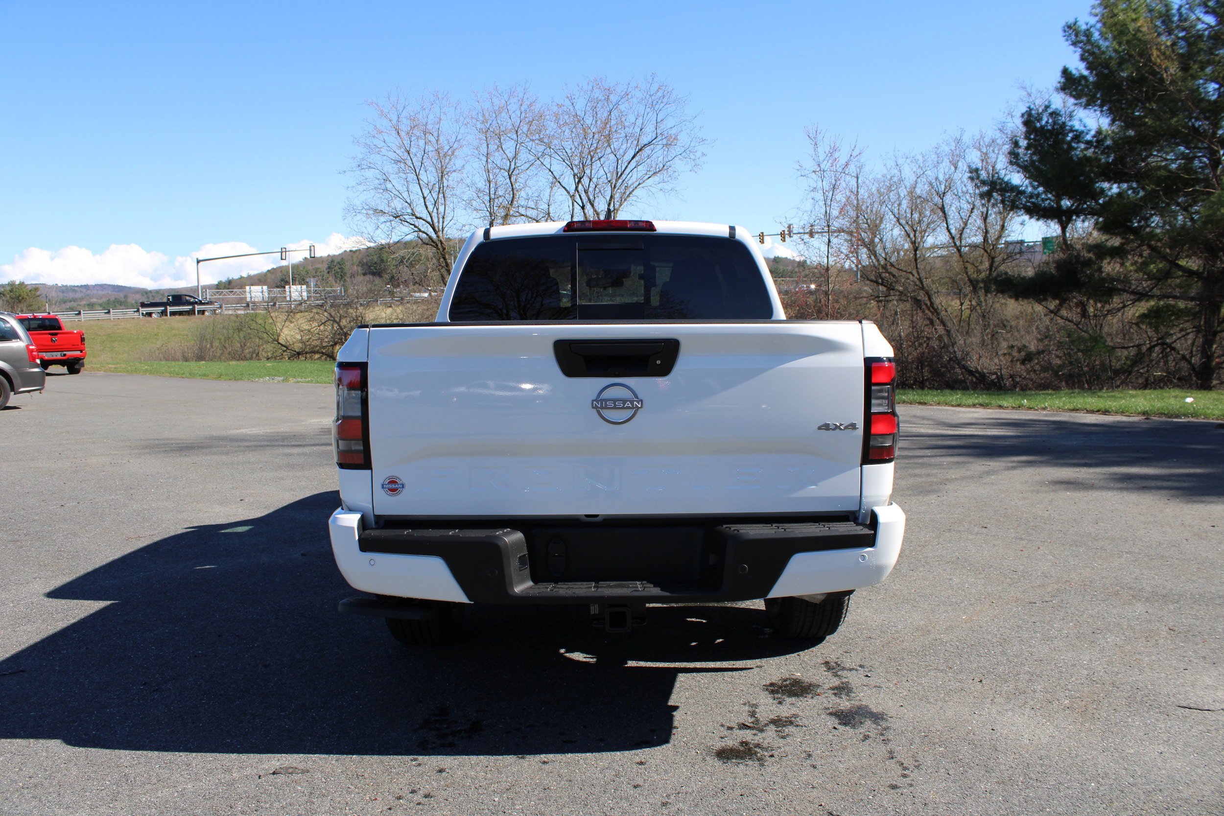 New 2026 Glacier White Nissan Crew Cab SV image 6