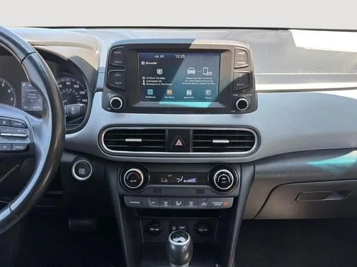 Used 2018 Black Hyundai Limited image 11