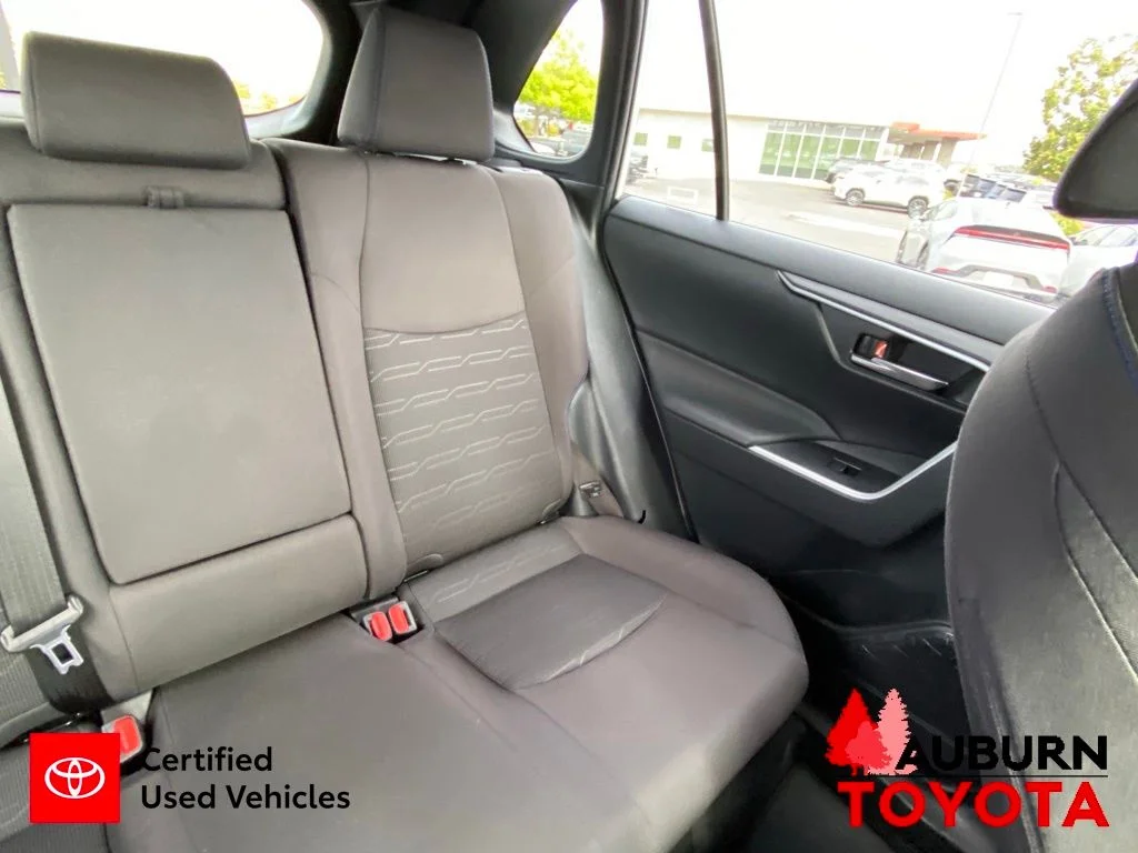 Used 2025 Ice Cap Toyota SE image 23