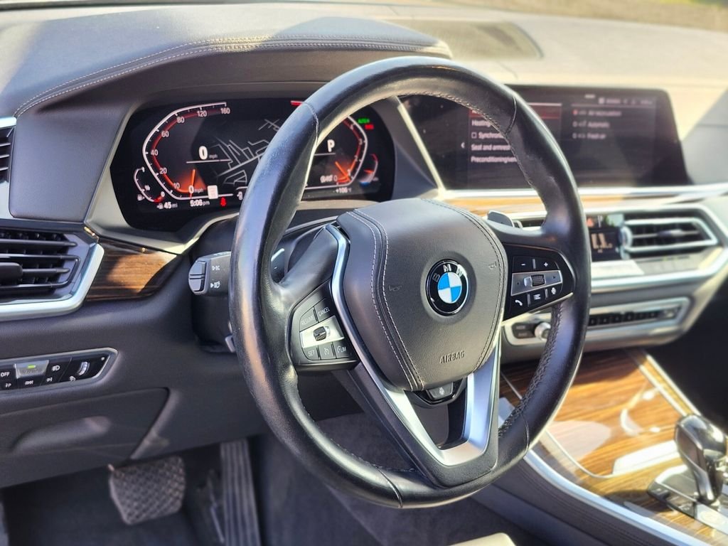 Used 2019 Gray BMW xDrive40i image 21