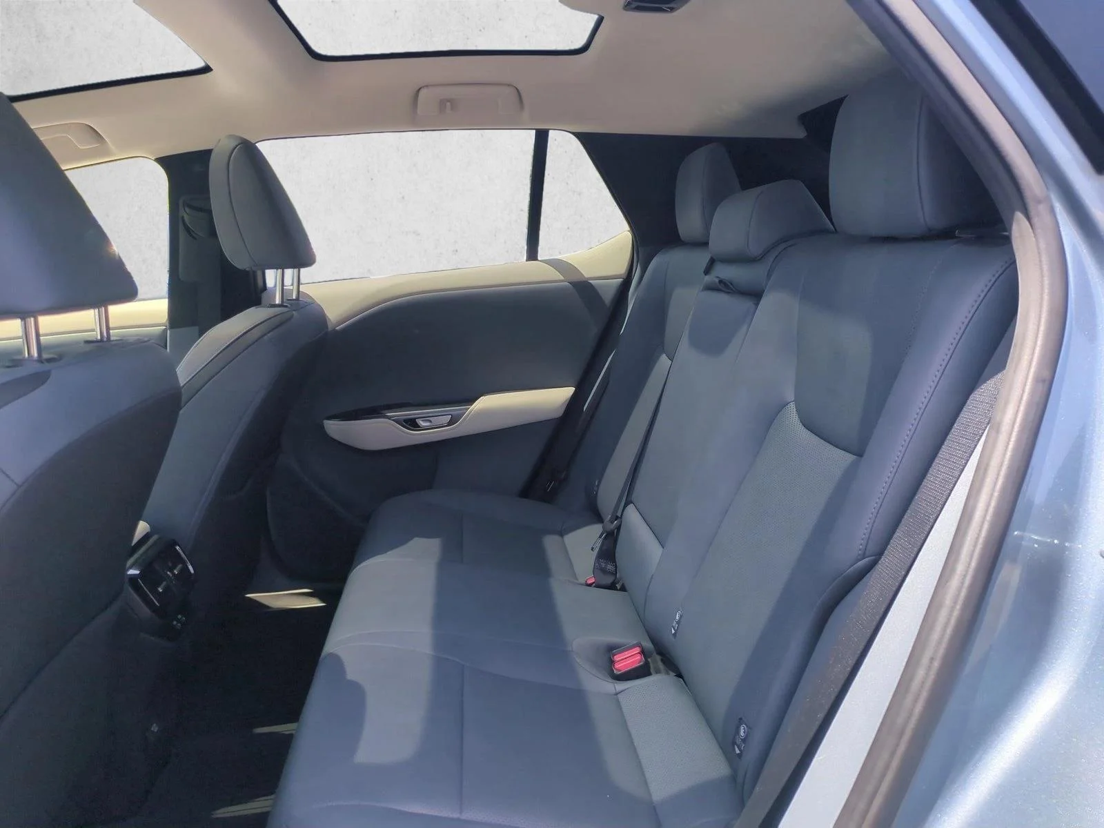 Used 2023 Ether Lexus RZ 450e Premium image 21