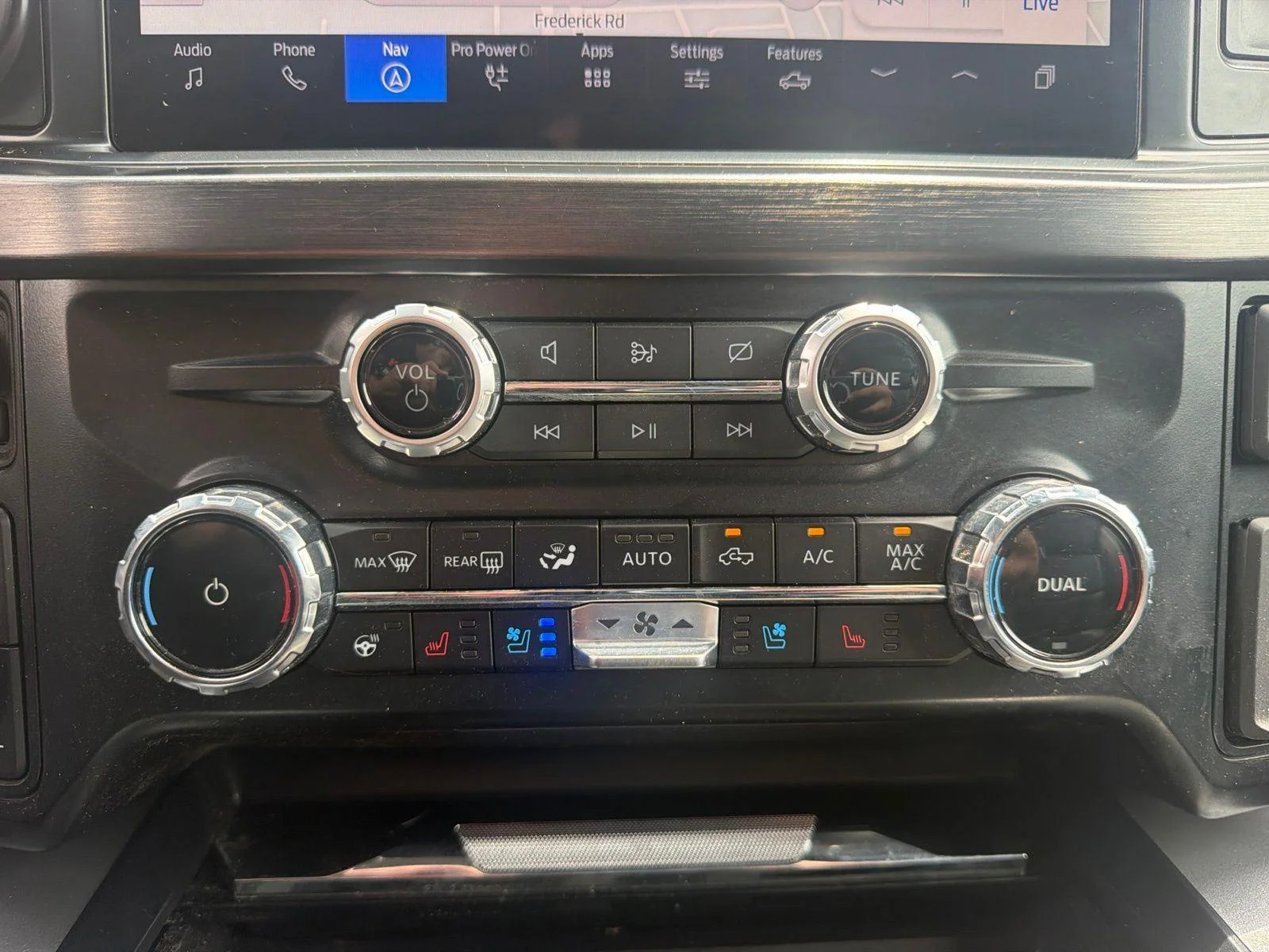 Used 2024 Antimatter Blue Ford LARIAT image 19