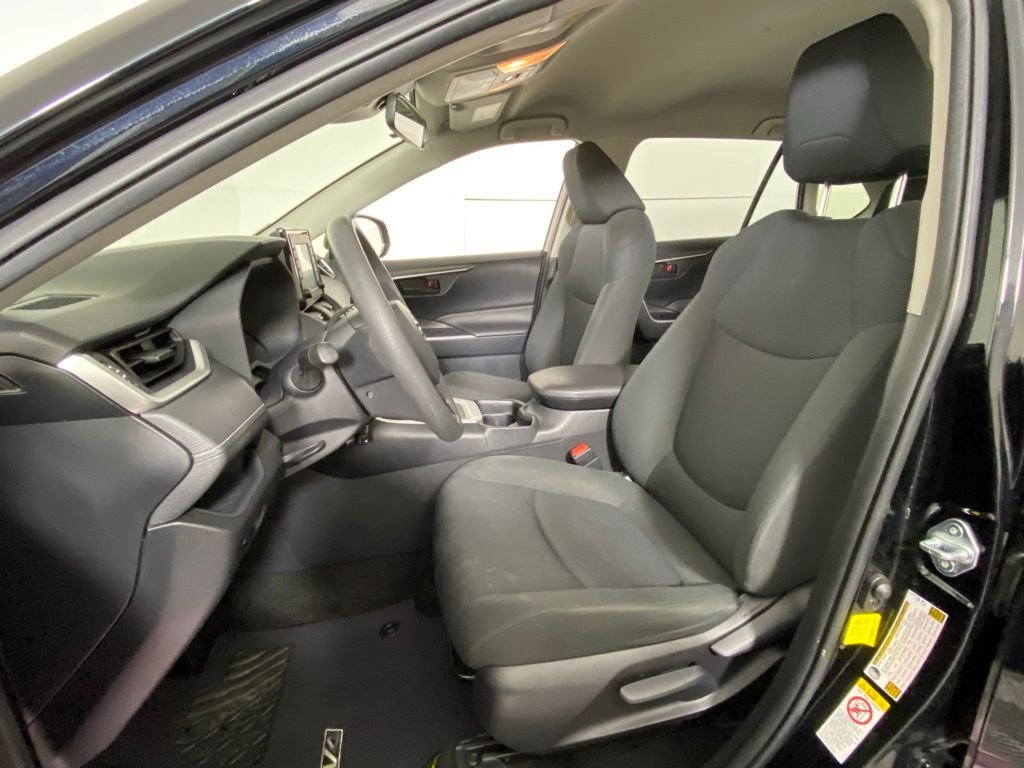 Used 2019 Toyota RAV4 LE with VIN JTMK1RFV7KD513593 for sale in Getzville, NY