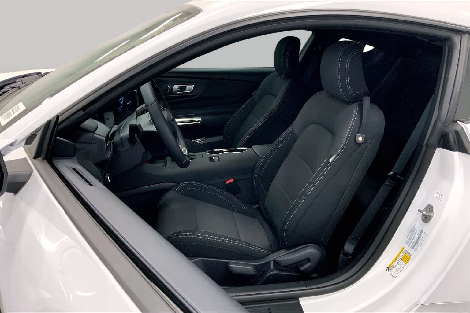 New 2026 Oxford White Ford EcoBoost® Fastback image 8