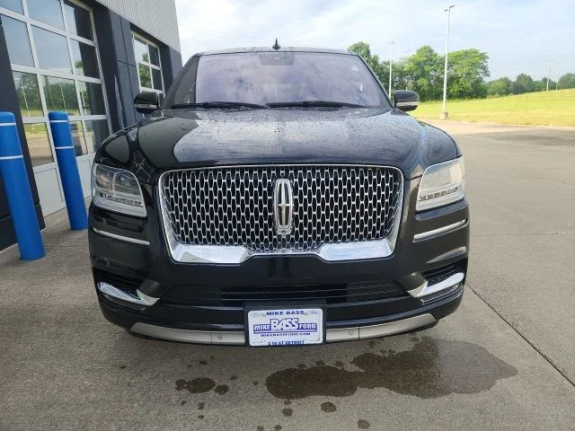 Used 2019 Black Lincoln Reserve image 3