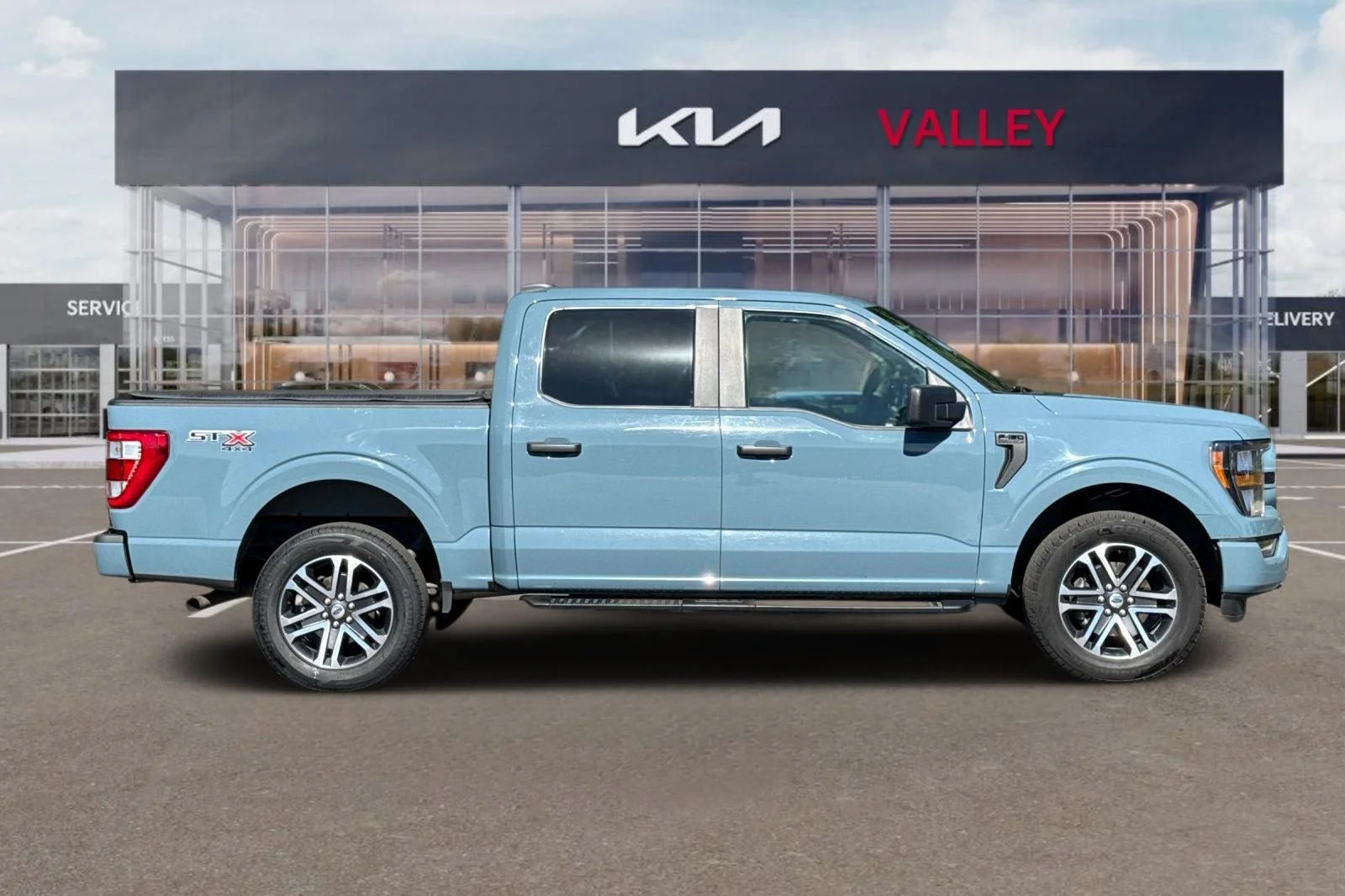 Used 2023 Blue Ford XL image 3