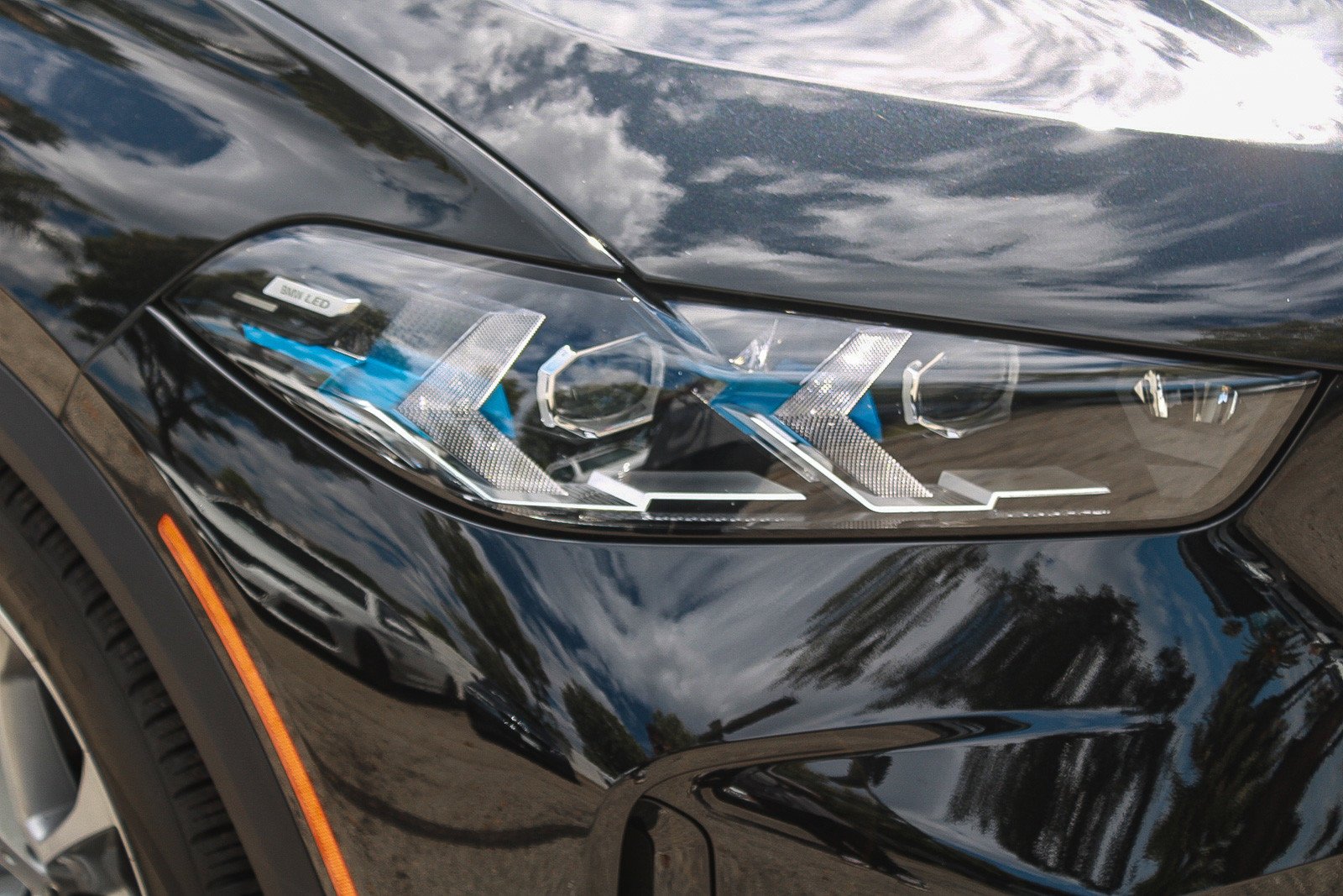 Used 2026 Black Sapphire Metallic BMW xDrive50e image 9