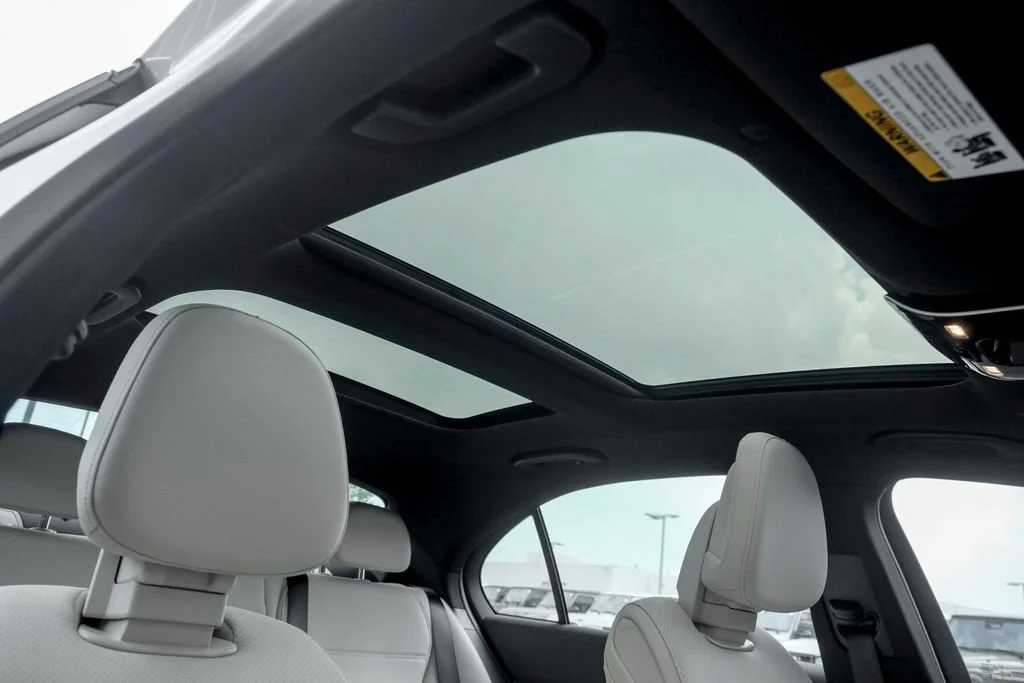 New 2026 Polar White Mercedes-Benz C 300 image 54