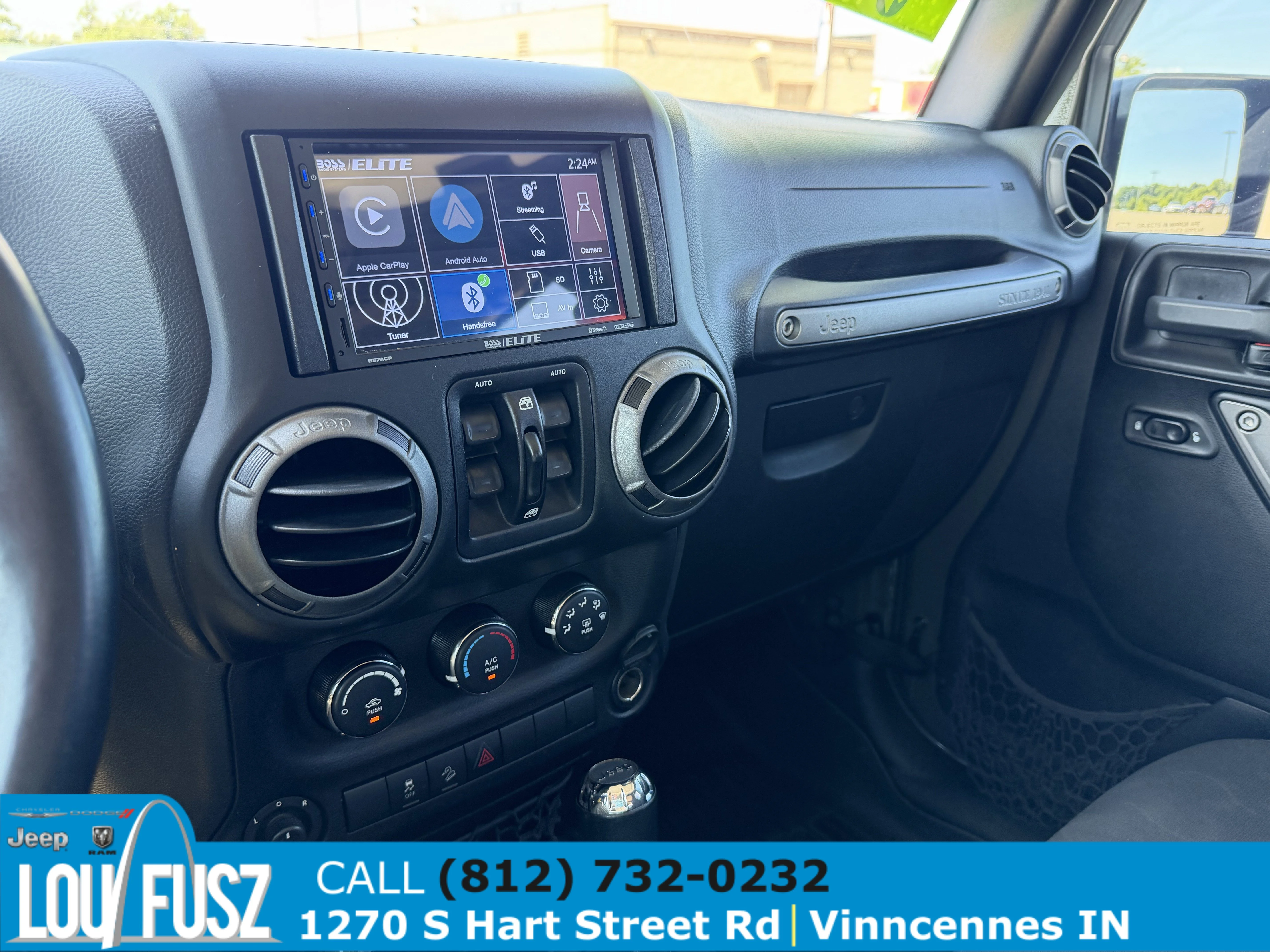 Used 2016 Green Jeep Sport image 16