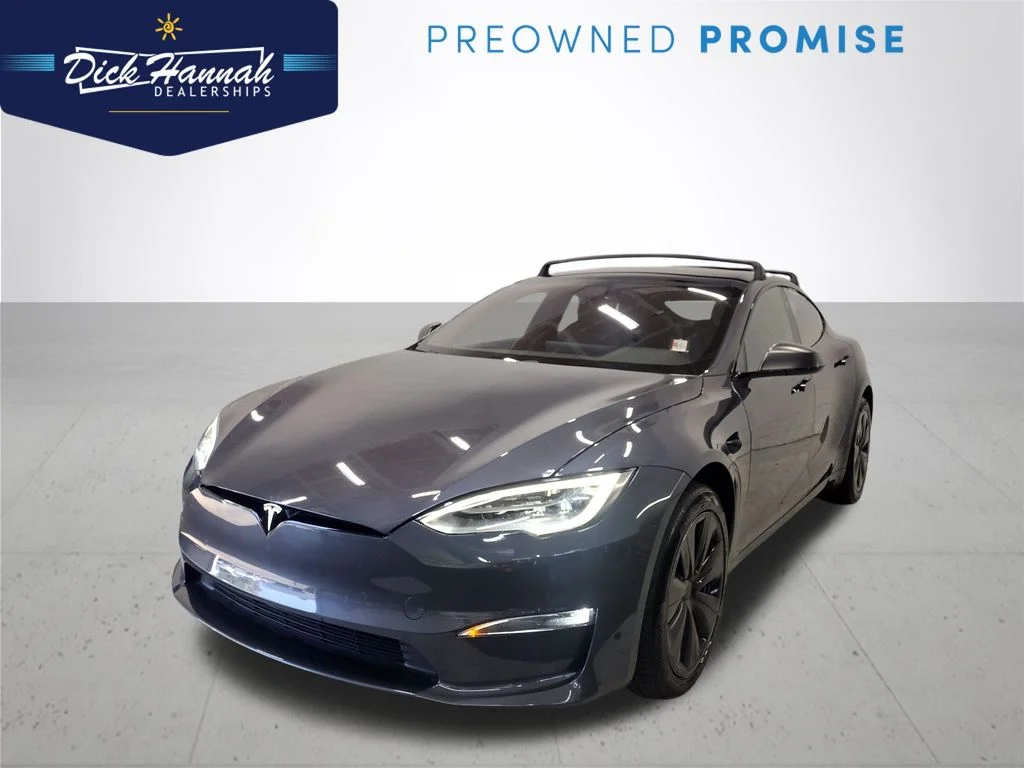 2022 Tesla Model S Plaid's photo