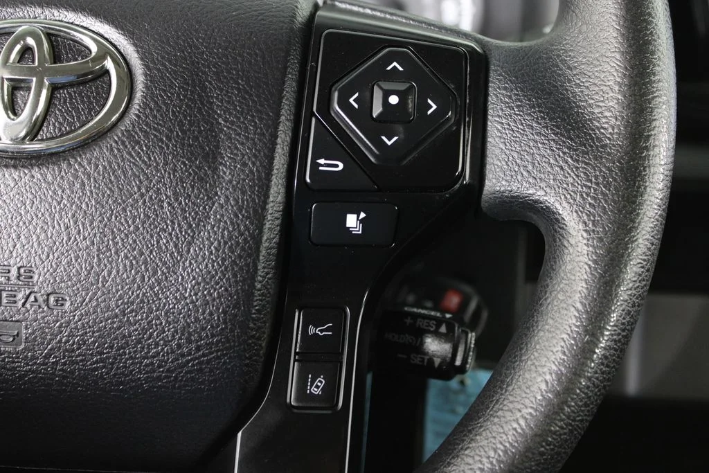Used 2022 Silver Toyota SR image 24
